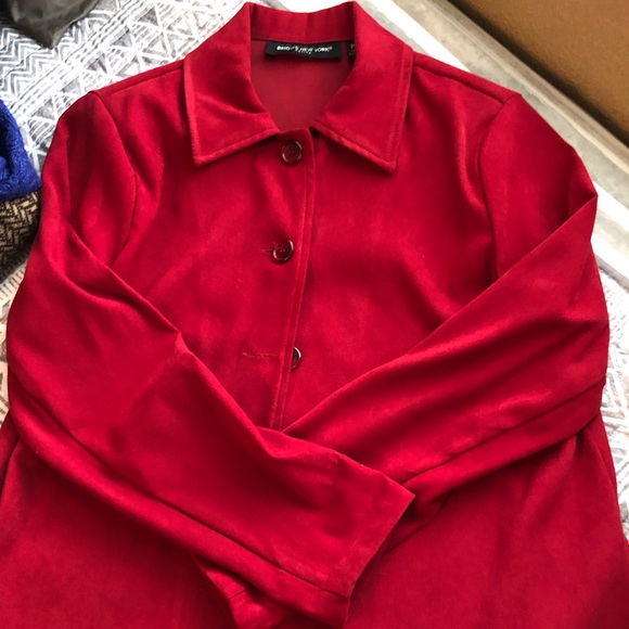 Red button up - Picture 3 of 4